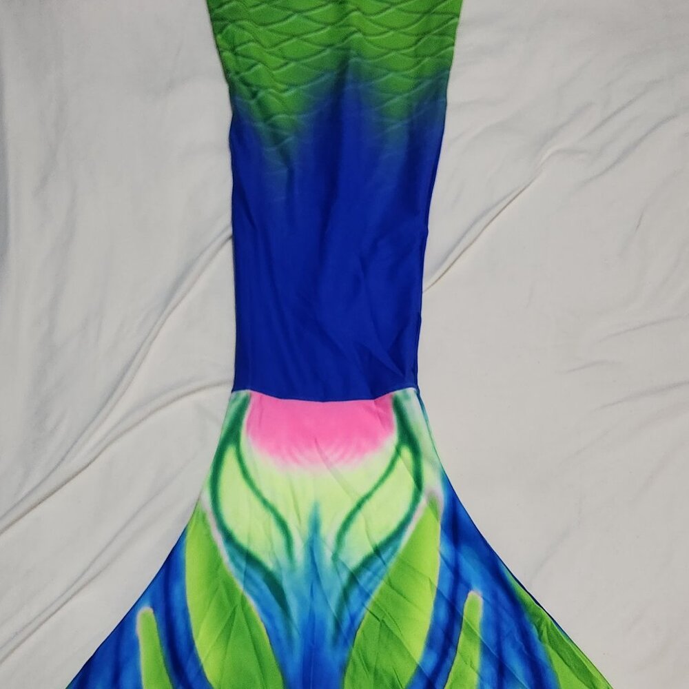 Costume - Mermaid Fins by Shein Size Medium  New in Bag